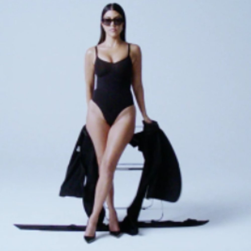 SKIMS  Seamless Sculpting Bodysuit Brief with Snaps